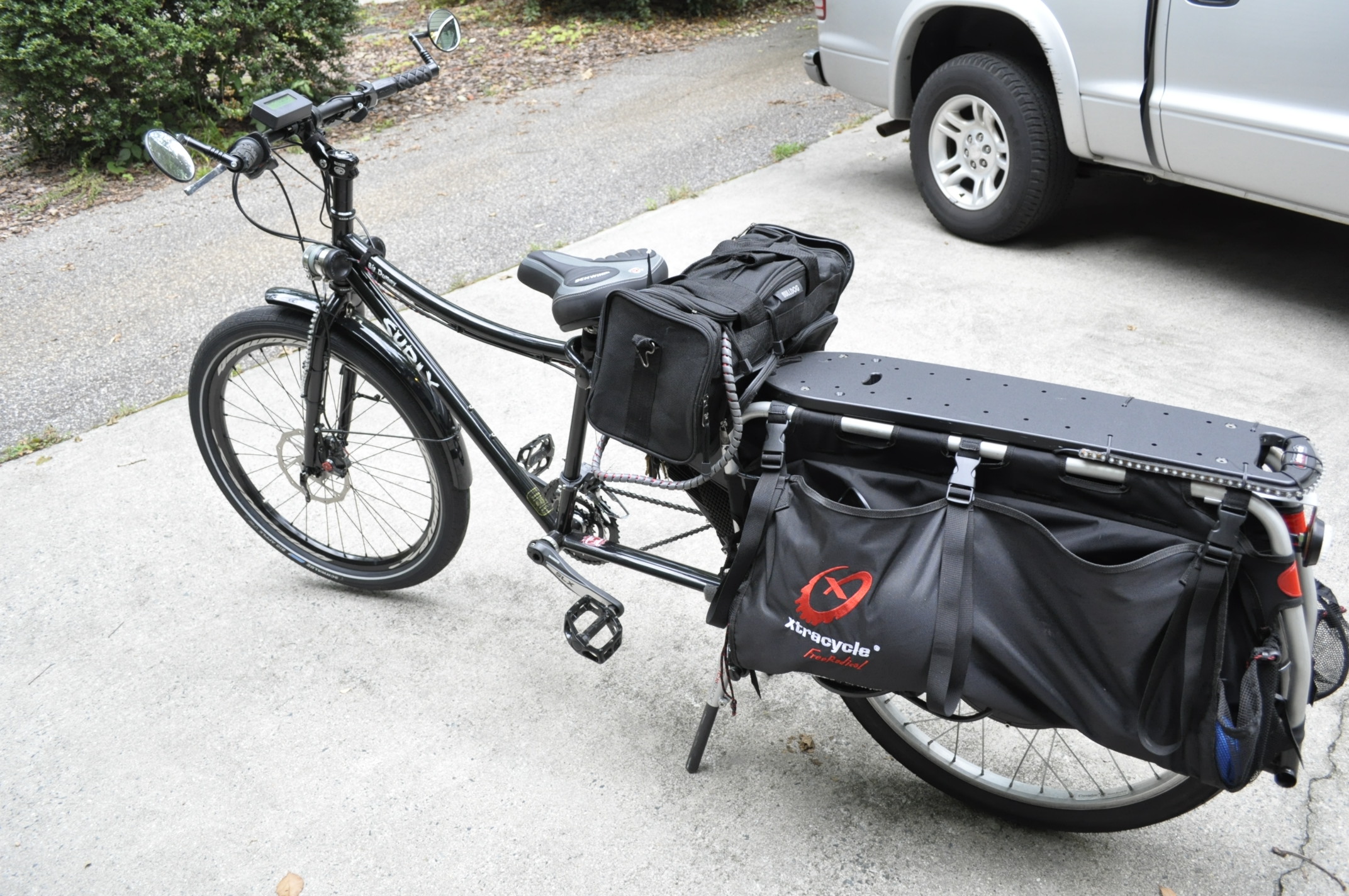 Third iteration cargo bike BigDummy Frame