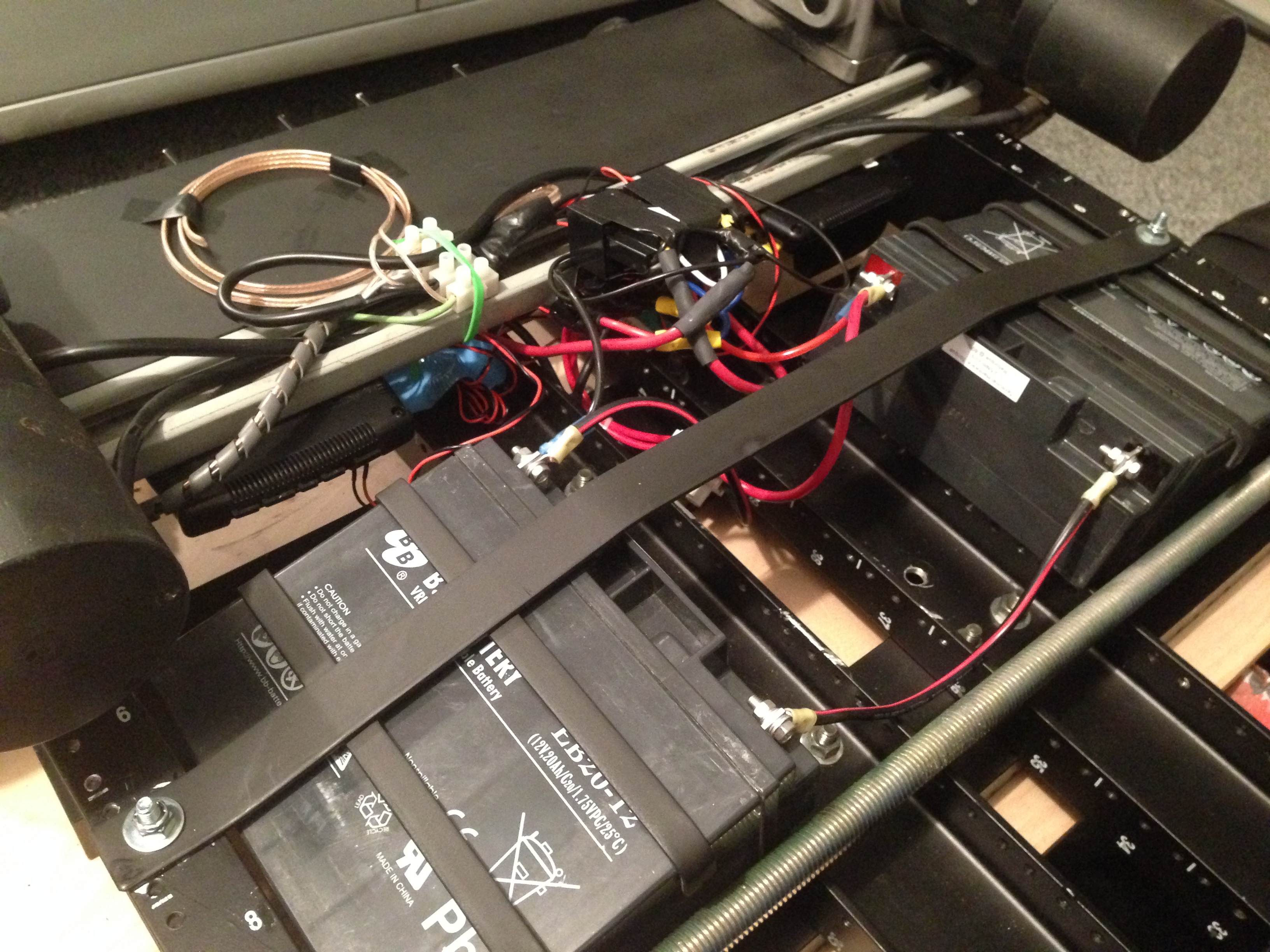 Gen 2 battery bracket installed